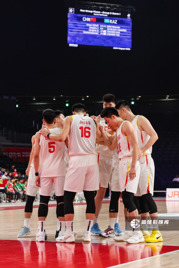中国男篮打响第一枪 庞峥麟19分4助攻1抢断正负值+21表现抢眼